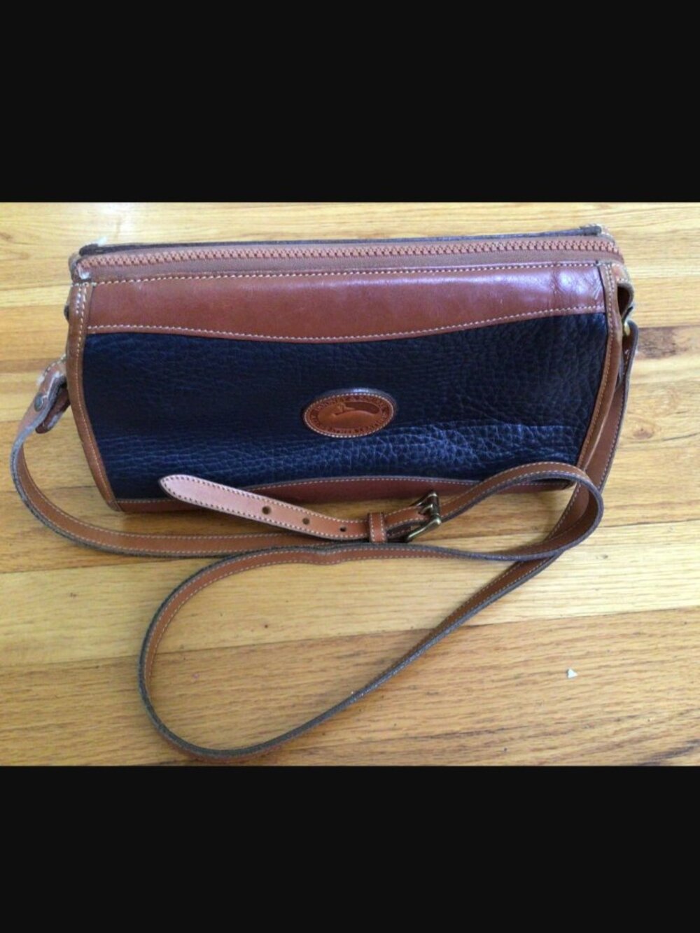 Dooney&Bourke vintage leather brown black adjustable belt strap crossbody   bag